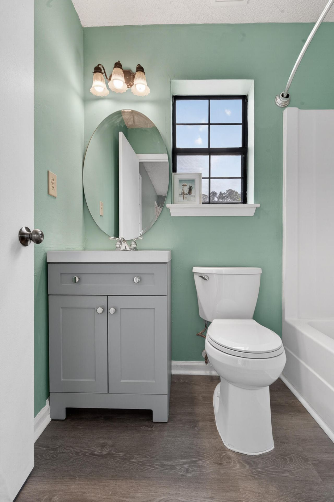 821 Winthrop Street Photo 37