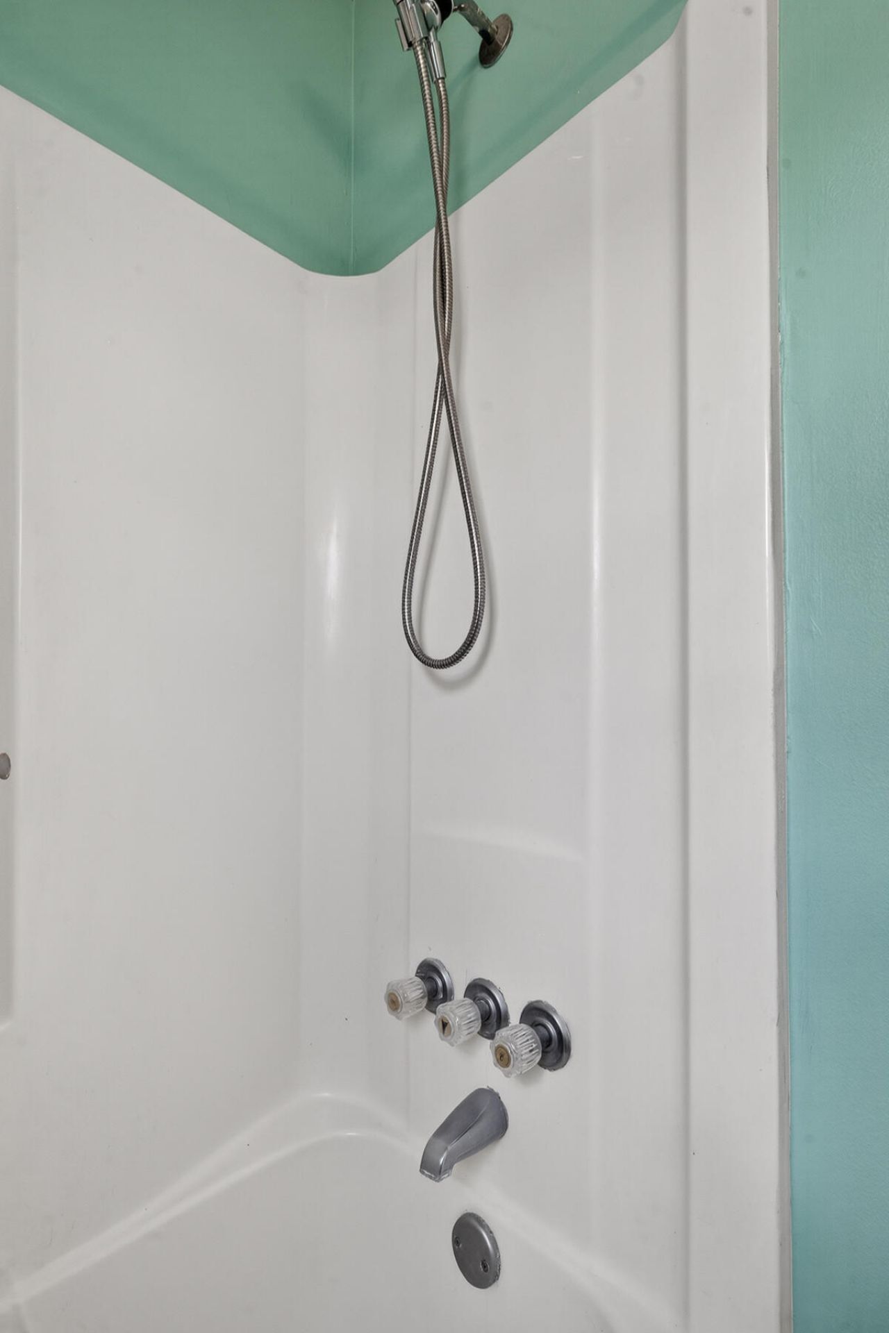 821 Winthrop Street Photo 40