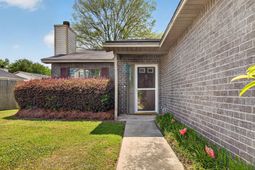 821 Winthrop Street photo 4