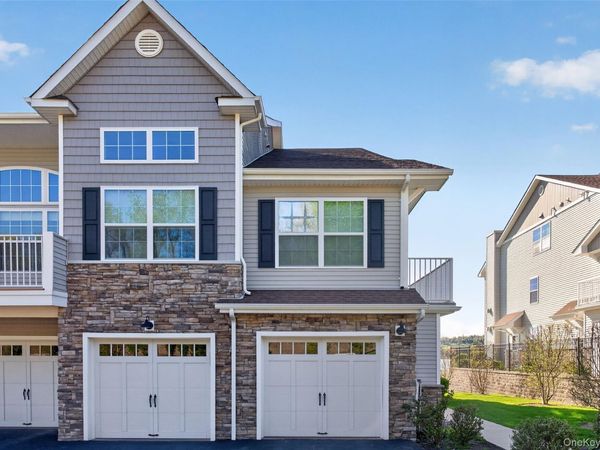 402 Sacandaga Loop , Wappingers Falls, NY 12590