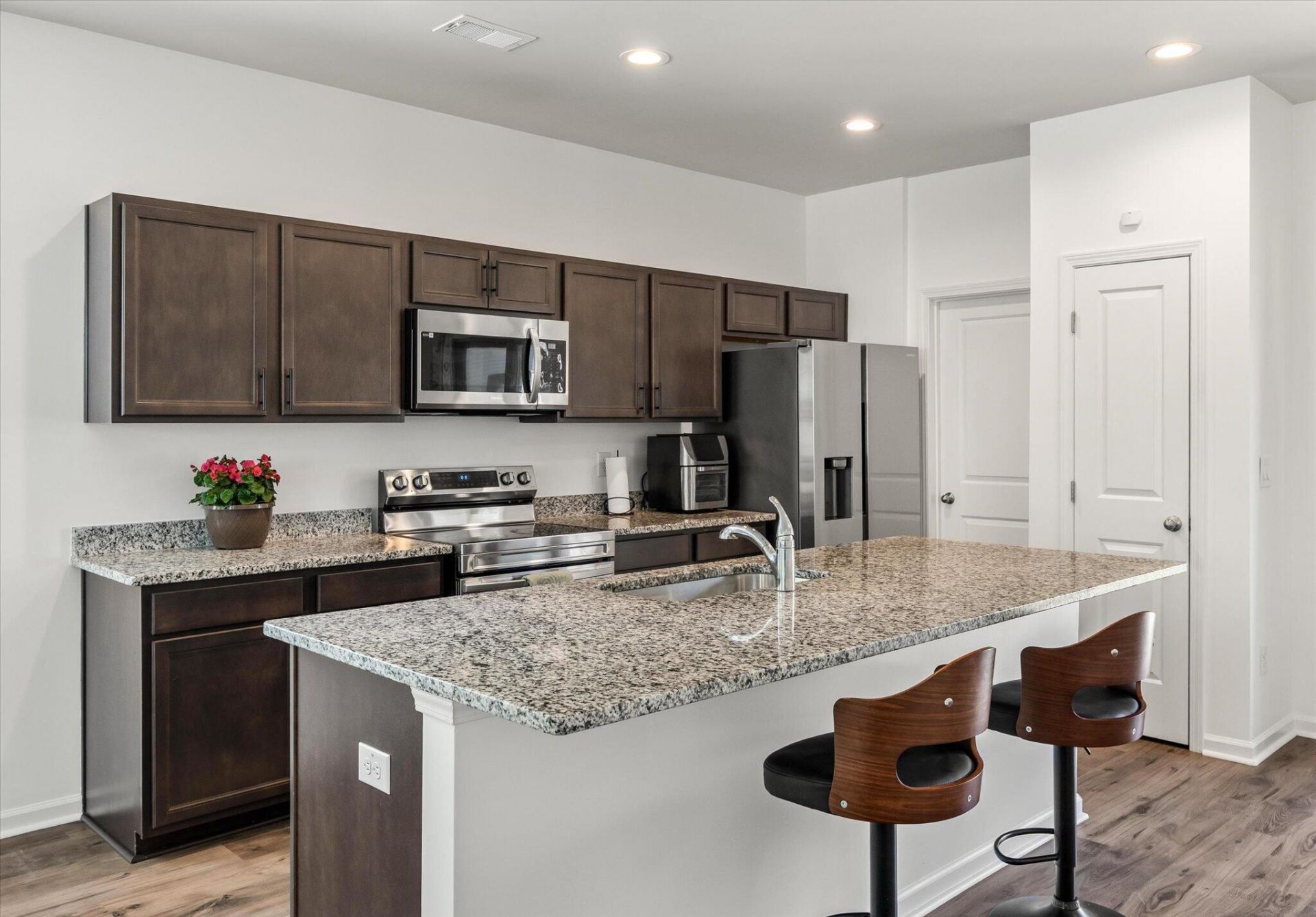 1056 Berry Patch Circle Photo 12