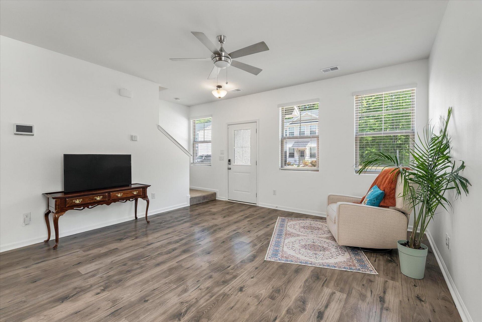 1056 Berry Patch Circle Photo 8