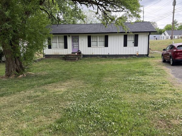 901 E College St , Pulaski, TN 38478