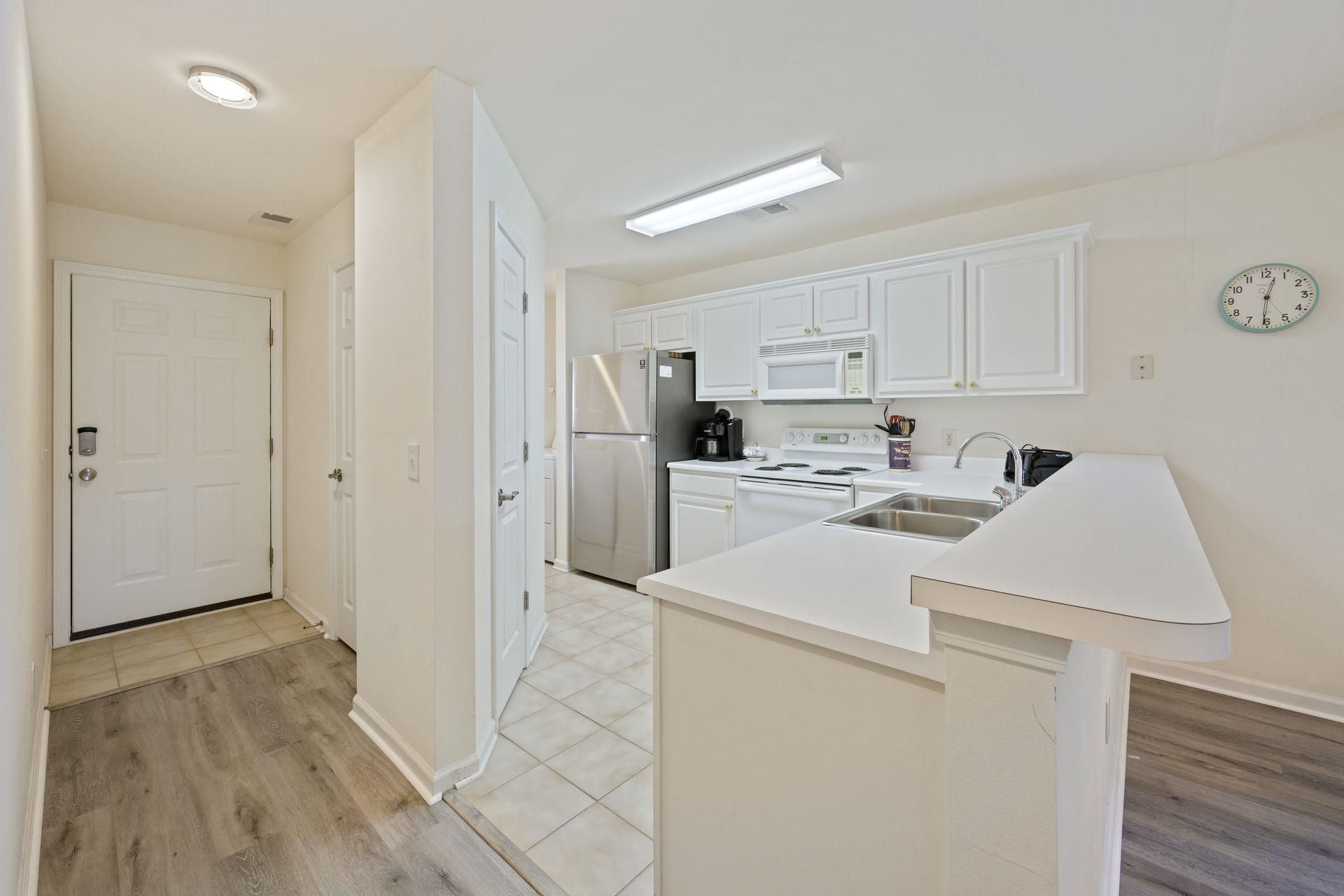 1015 Blue Stem Dr.  Photo 8