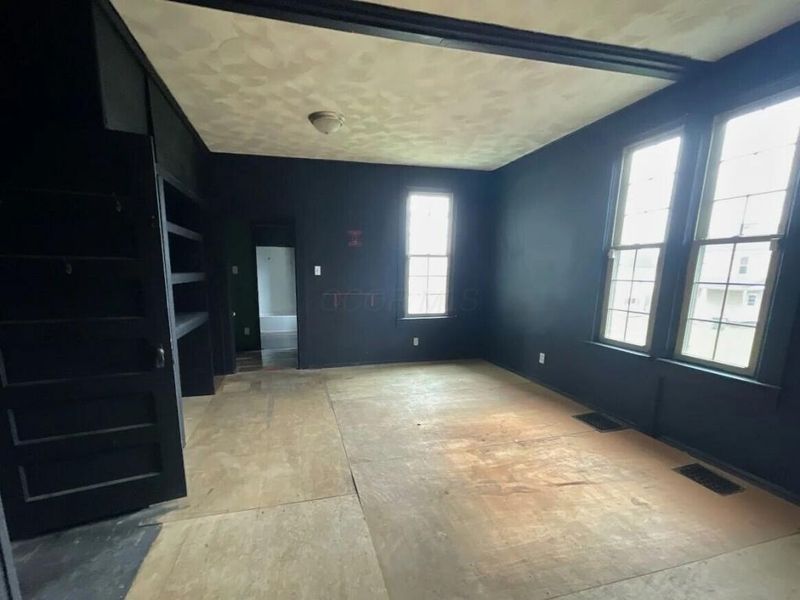 914 Stewart Avenue, Cambridge, OH 43725 Photo 6