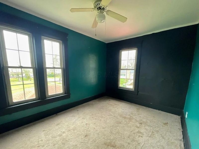 914 Stewart Avenue, Cambridge, OH 43725 Photo 9