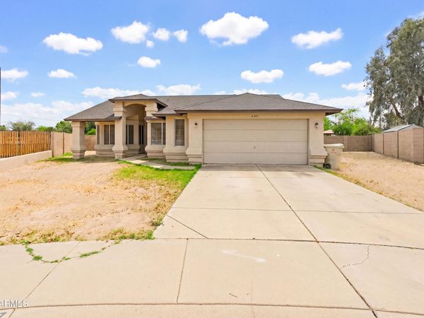 8307 W MCLELLAN Road, Glendale, AZ 85305