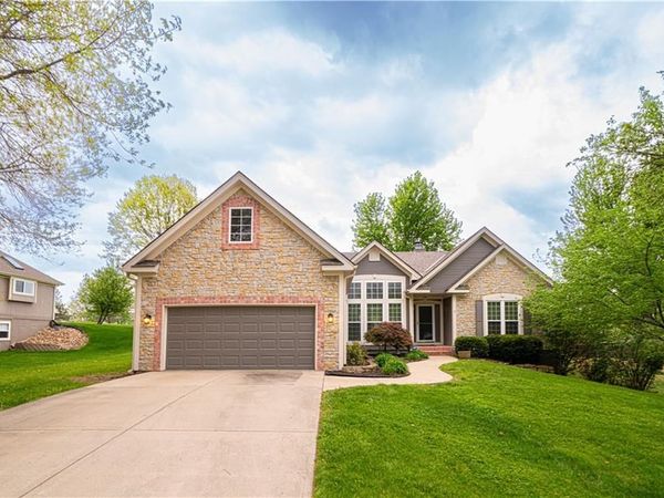 9 Timber Creek Circle, Platte City, MO 64079