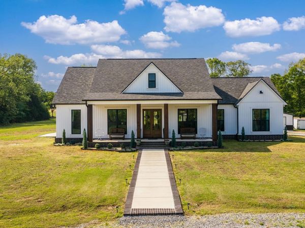 107 Holloway, Greenbrier, AR 72058