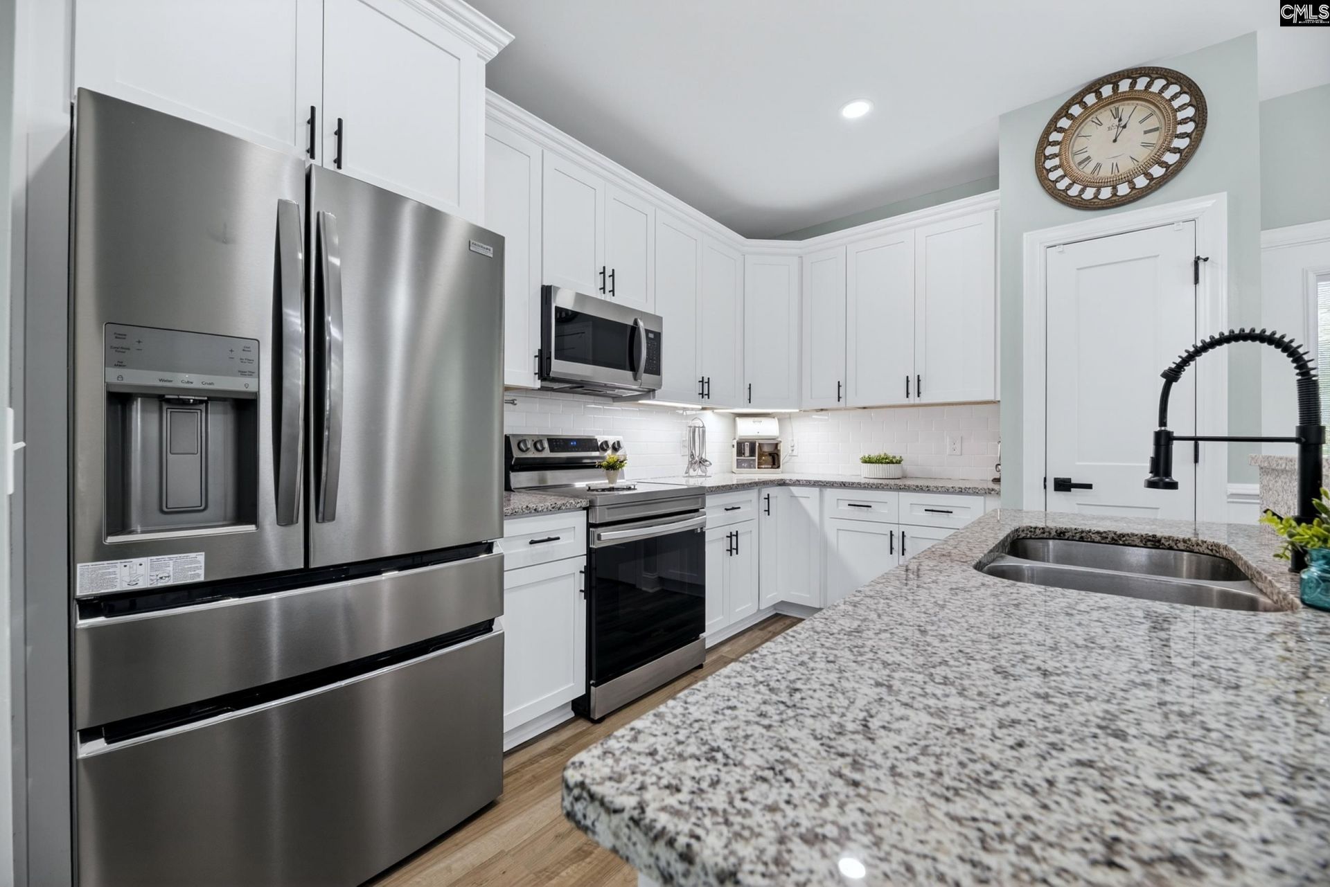 2036 NE Longwood Drive  Photo 18