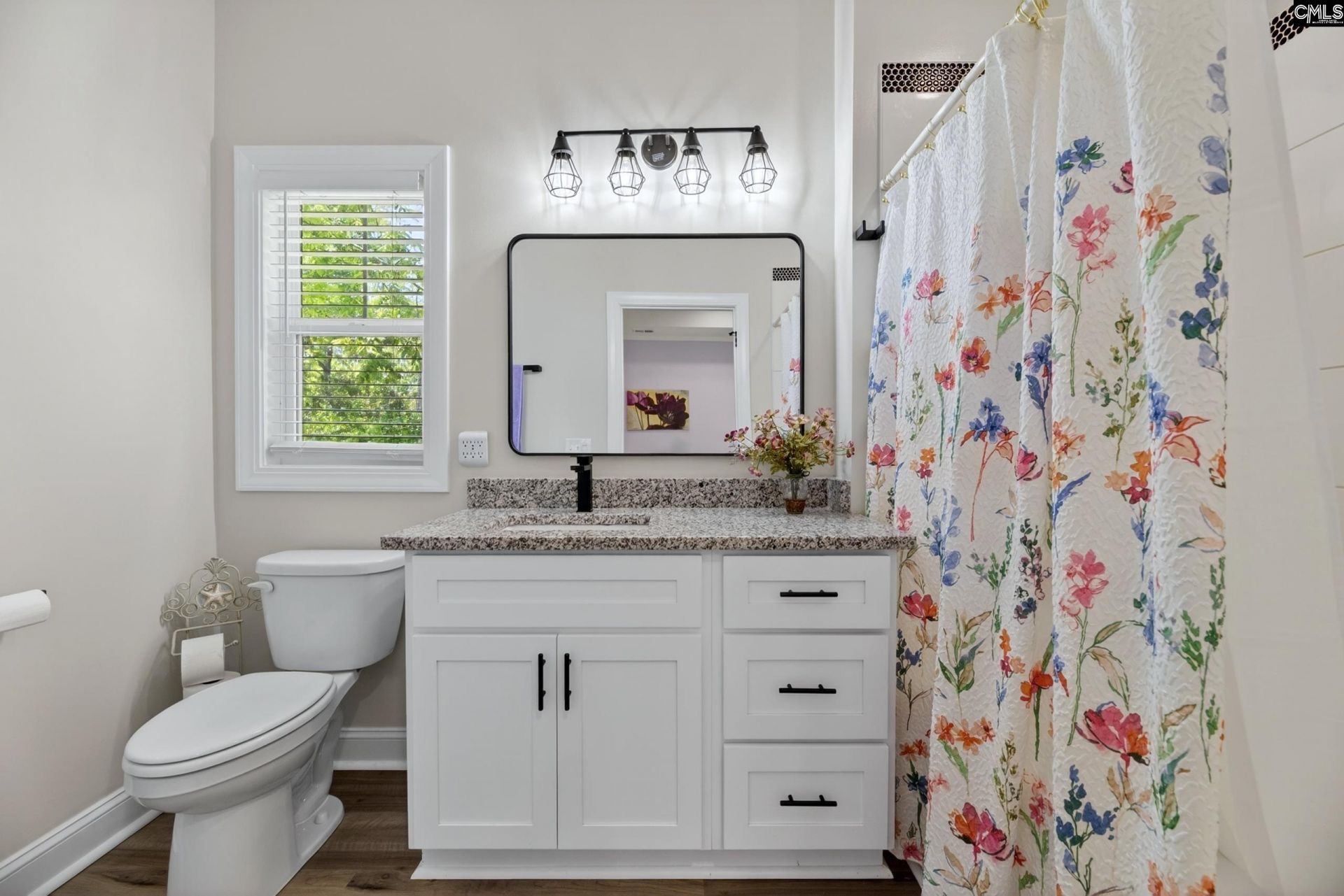 2036 NE Longwood Drive  Photo 21