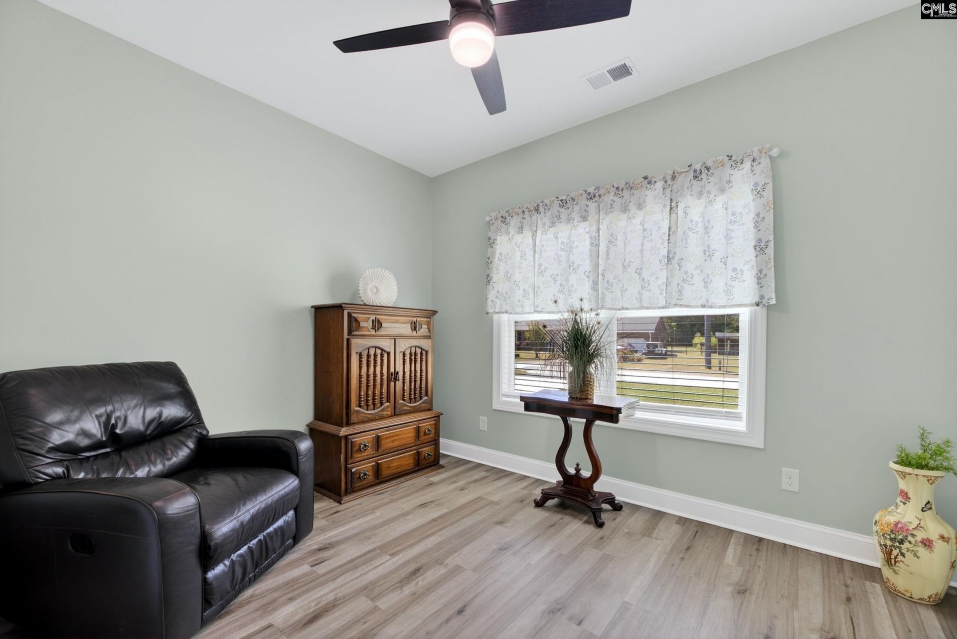 2036 NE Longwood Drive  Photo 28