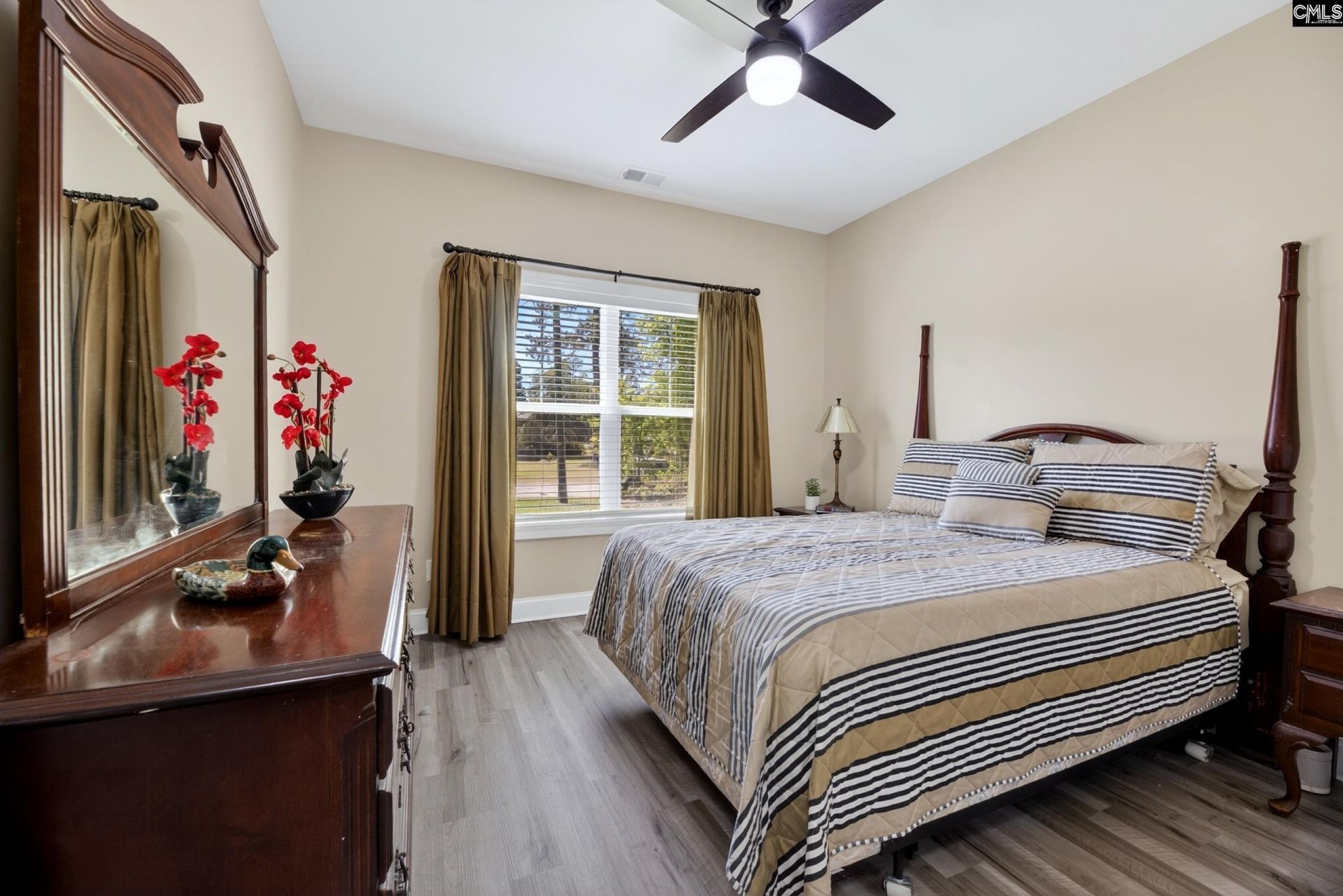 2036 NE Longwood Drive  Photo 31