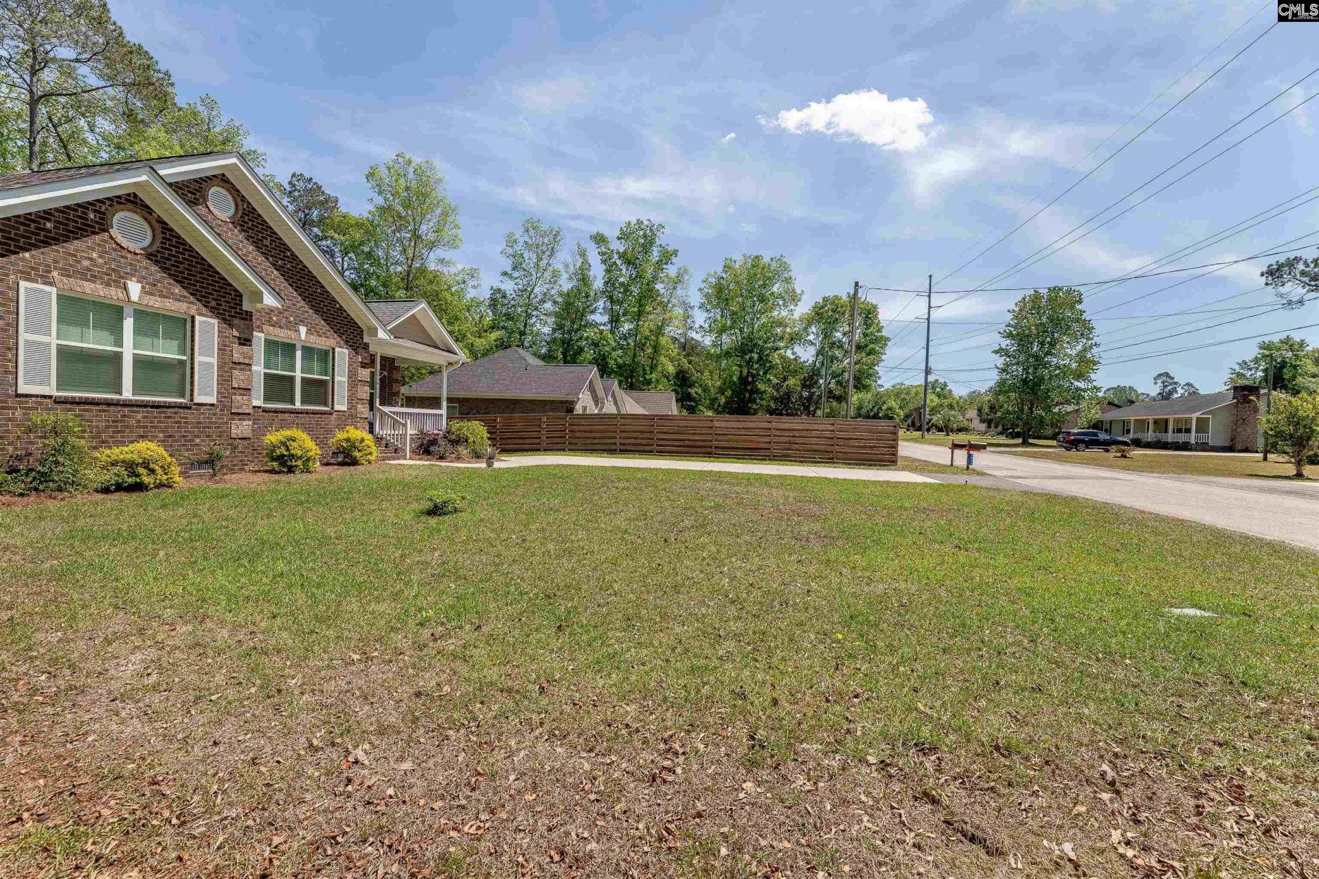 2036 NE Longwood Drive  Photo 43