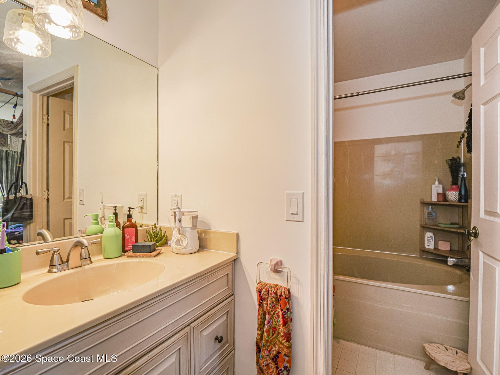 601 Centre Court Sw, Unit 101, Vero Beach, FL 32962 Photo