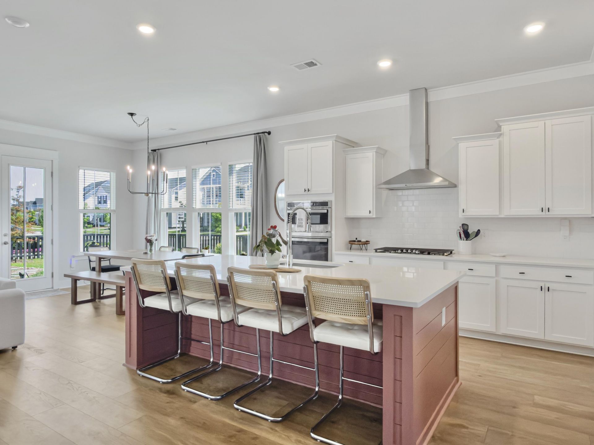 100 E Morton Street Photo 17