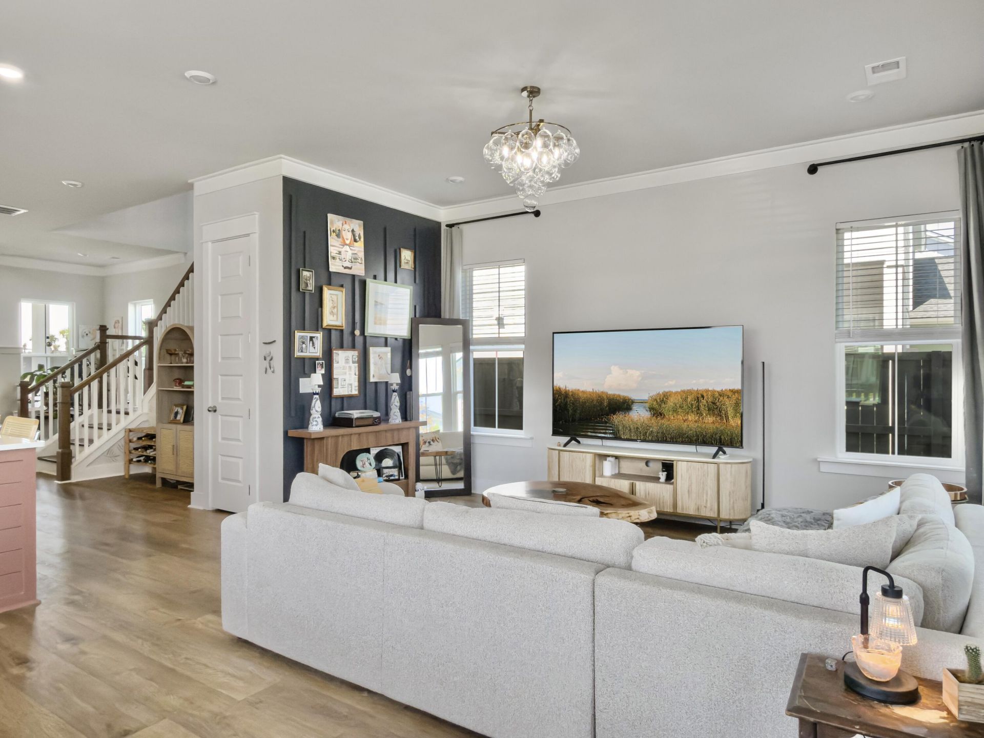 100 E Morton Street Photo 20