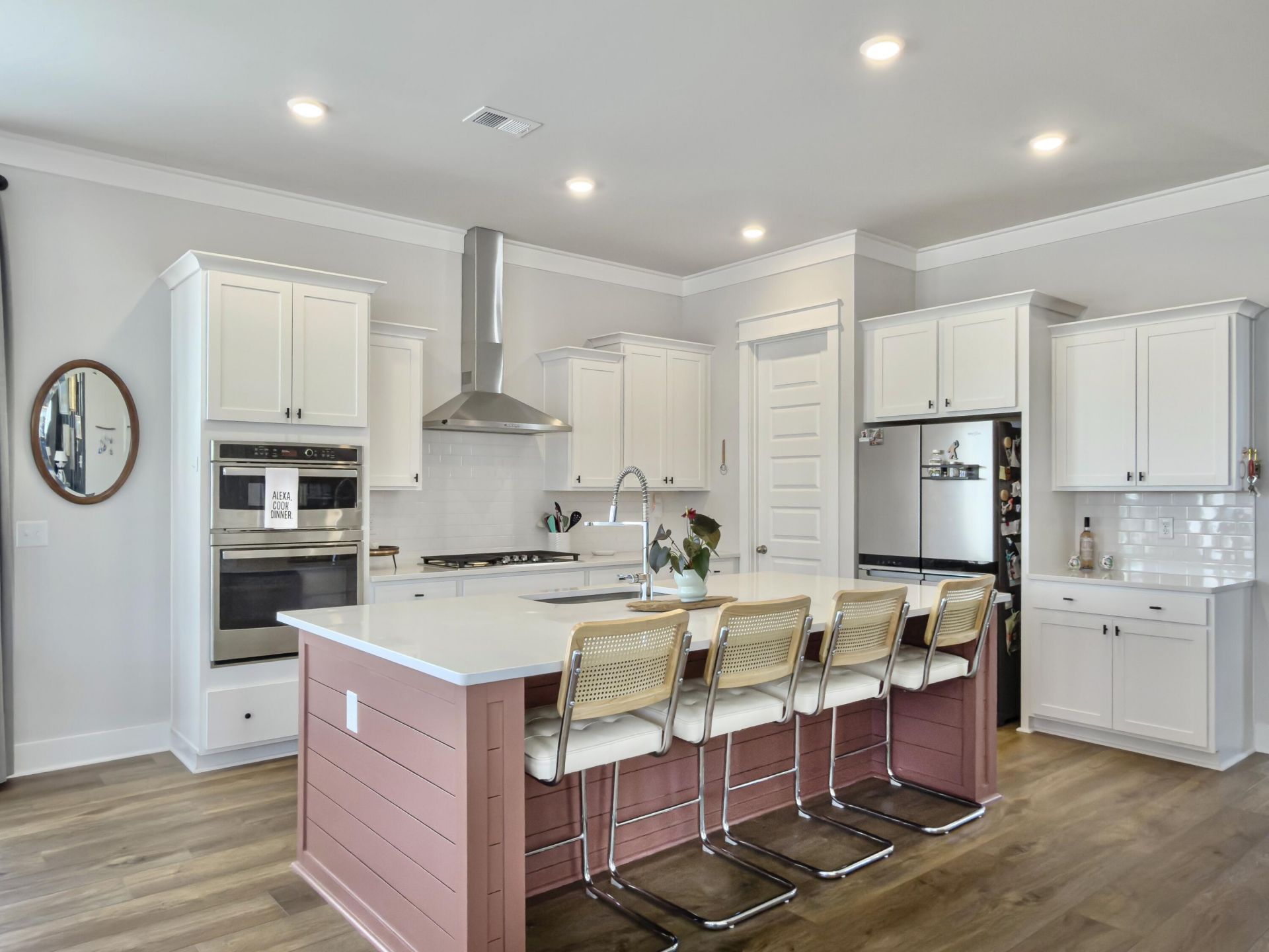 100 E Morton Street Photo 27