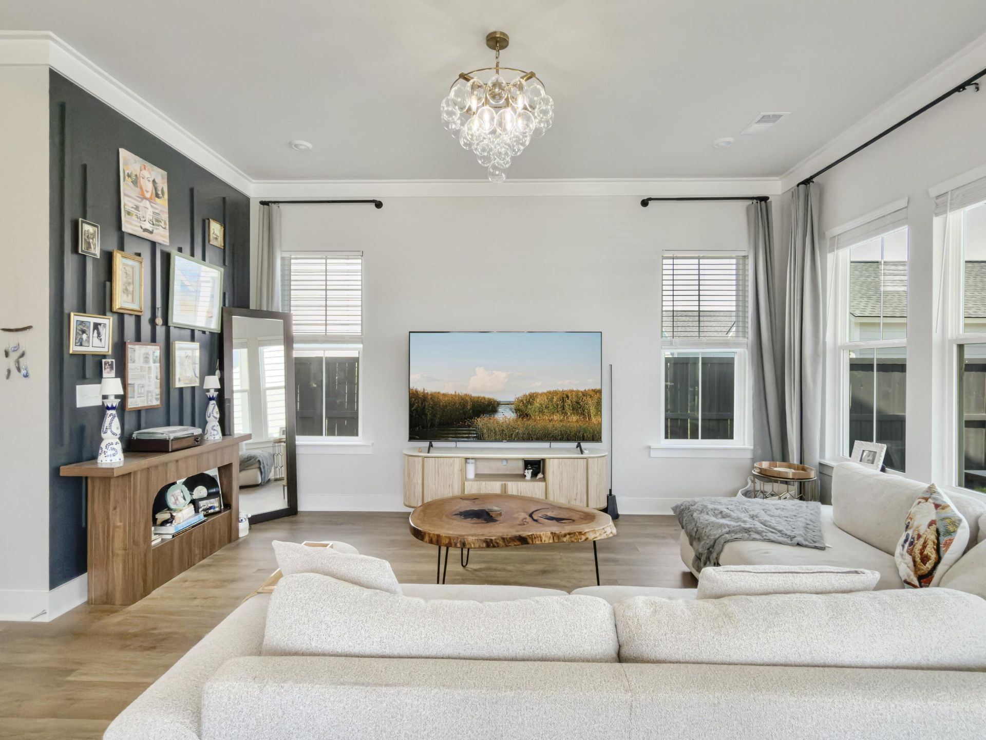 100 E Morton Street Photo 29