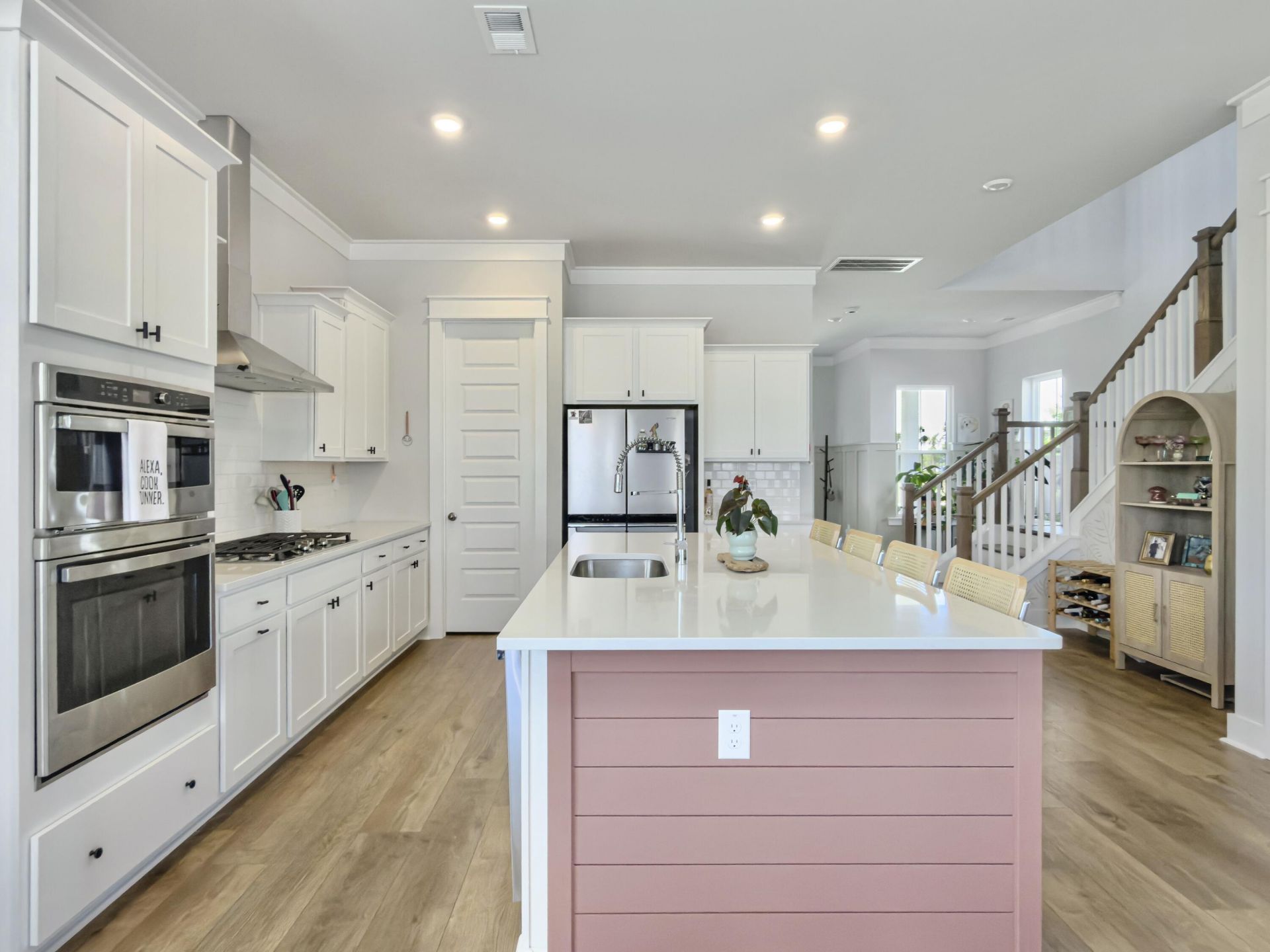 100 E Morton Street Photo 30