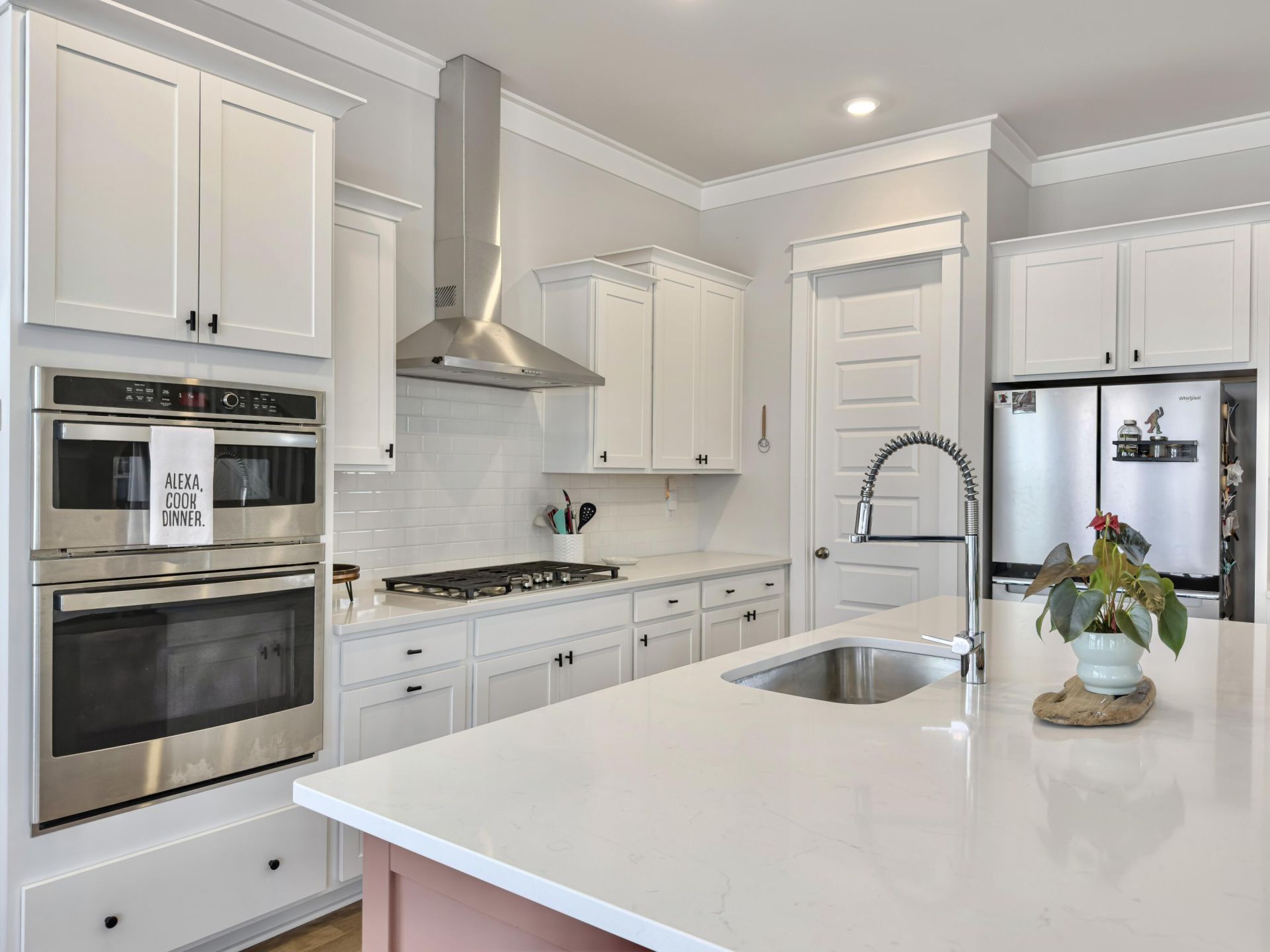 100 E Morton Street Photo 31