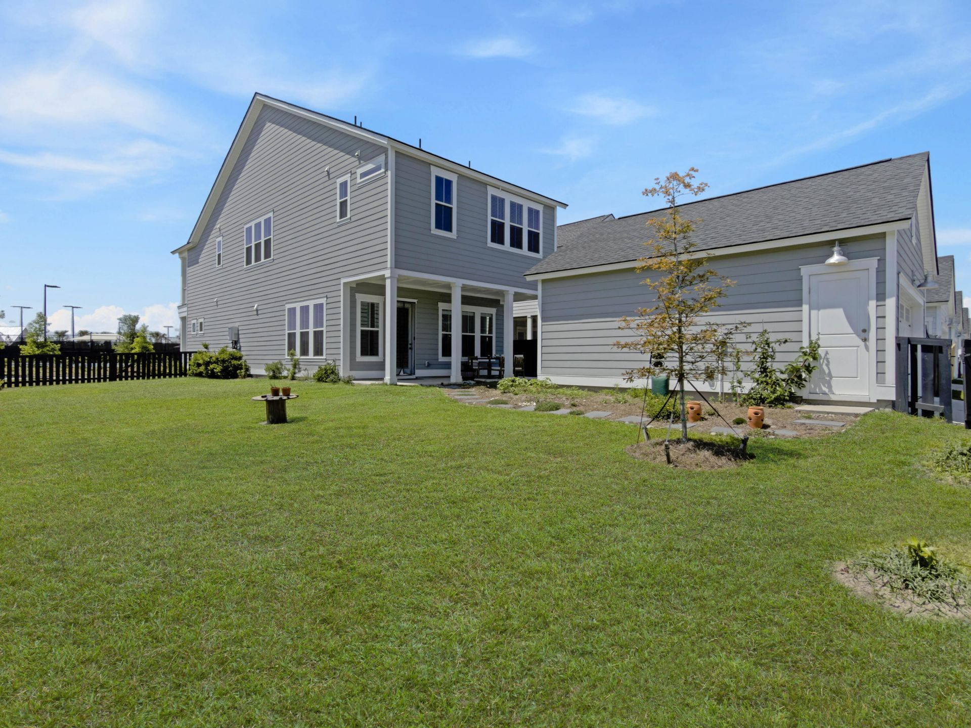 100 E Morton Street Photo 8