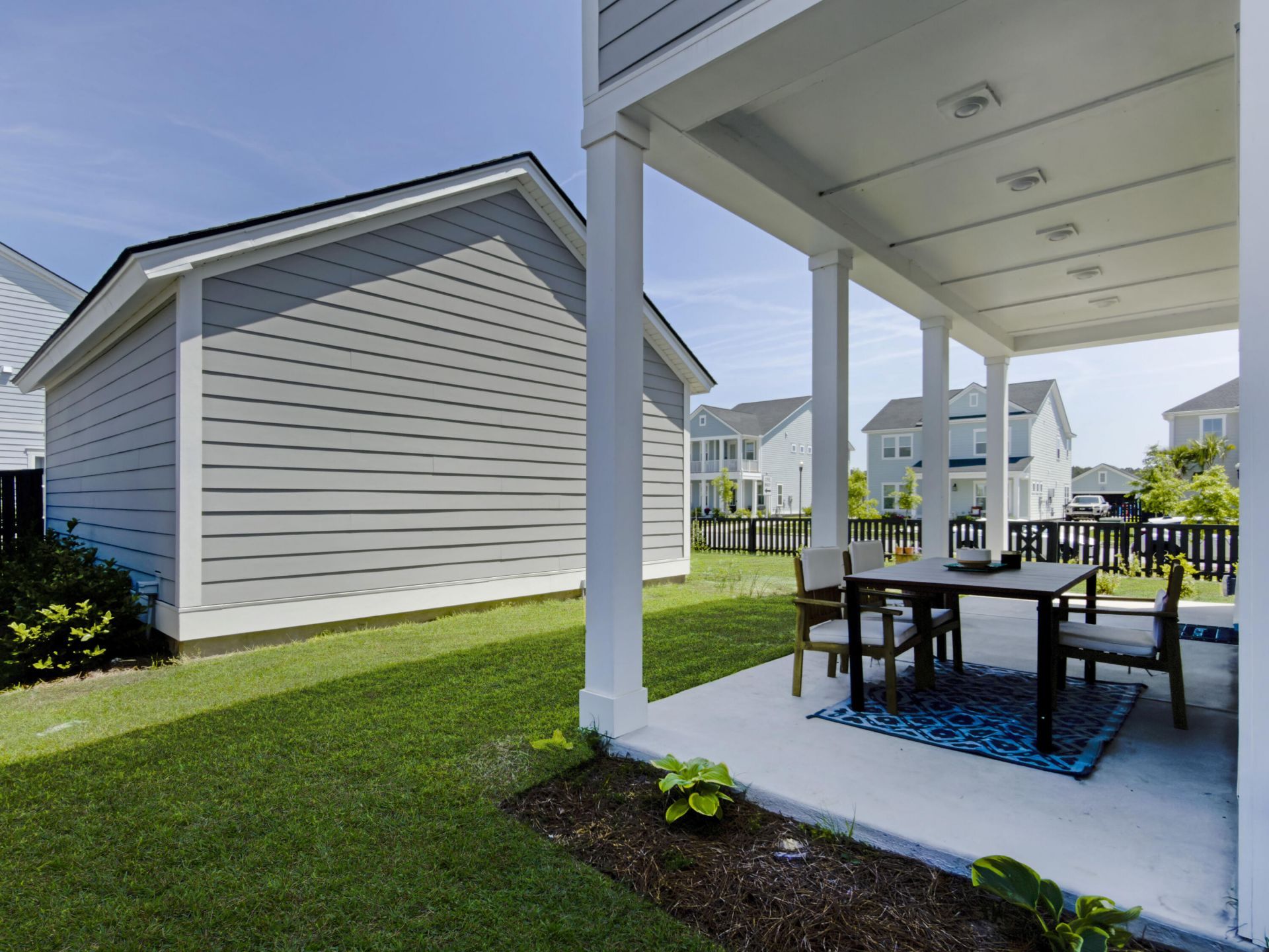 100 E Morton Street Photo 9