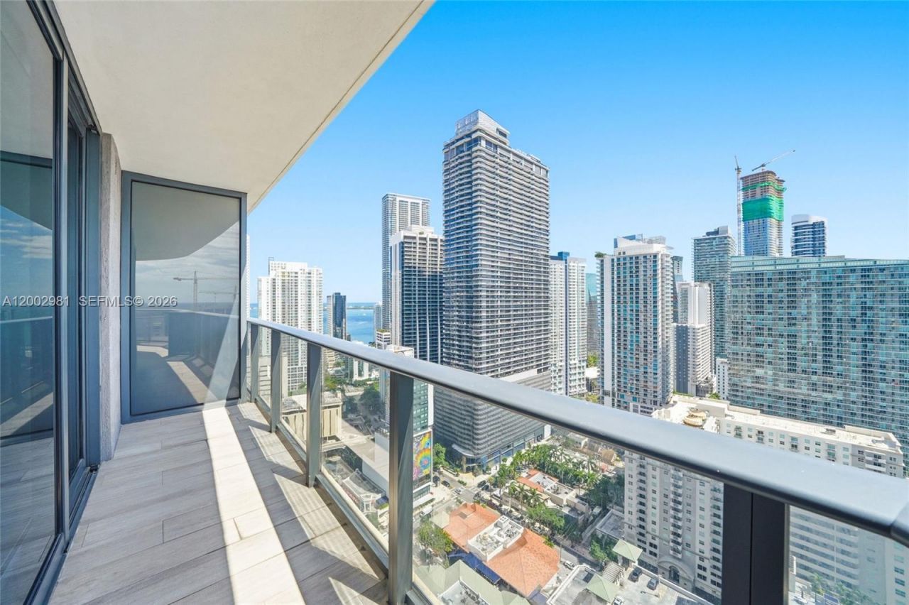 55 SW 9th St, Unit 3106, Miami, FL 33130 Photo