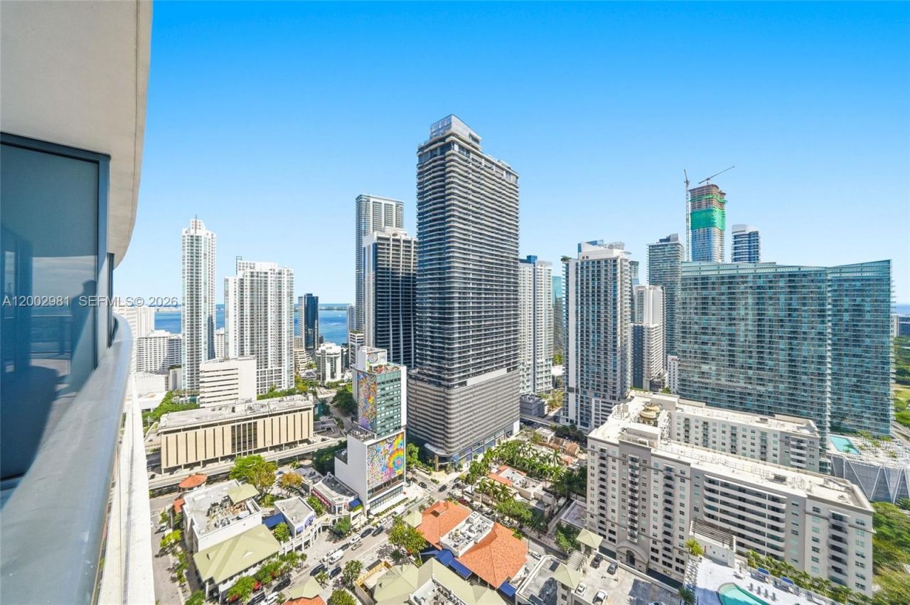55 SW 9th St, Unit 3106, Miami, FL 33130 Photo
