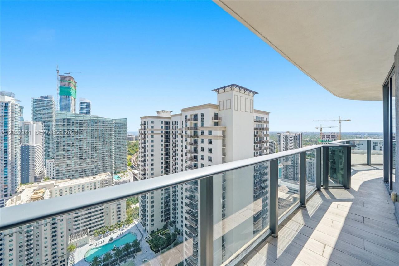 55 SW 9th St, Unit 3106, Miami, FL 33130 Photo