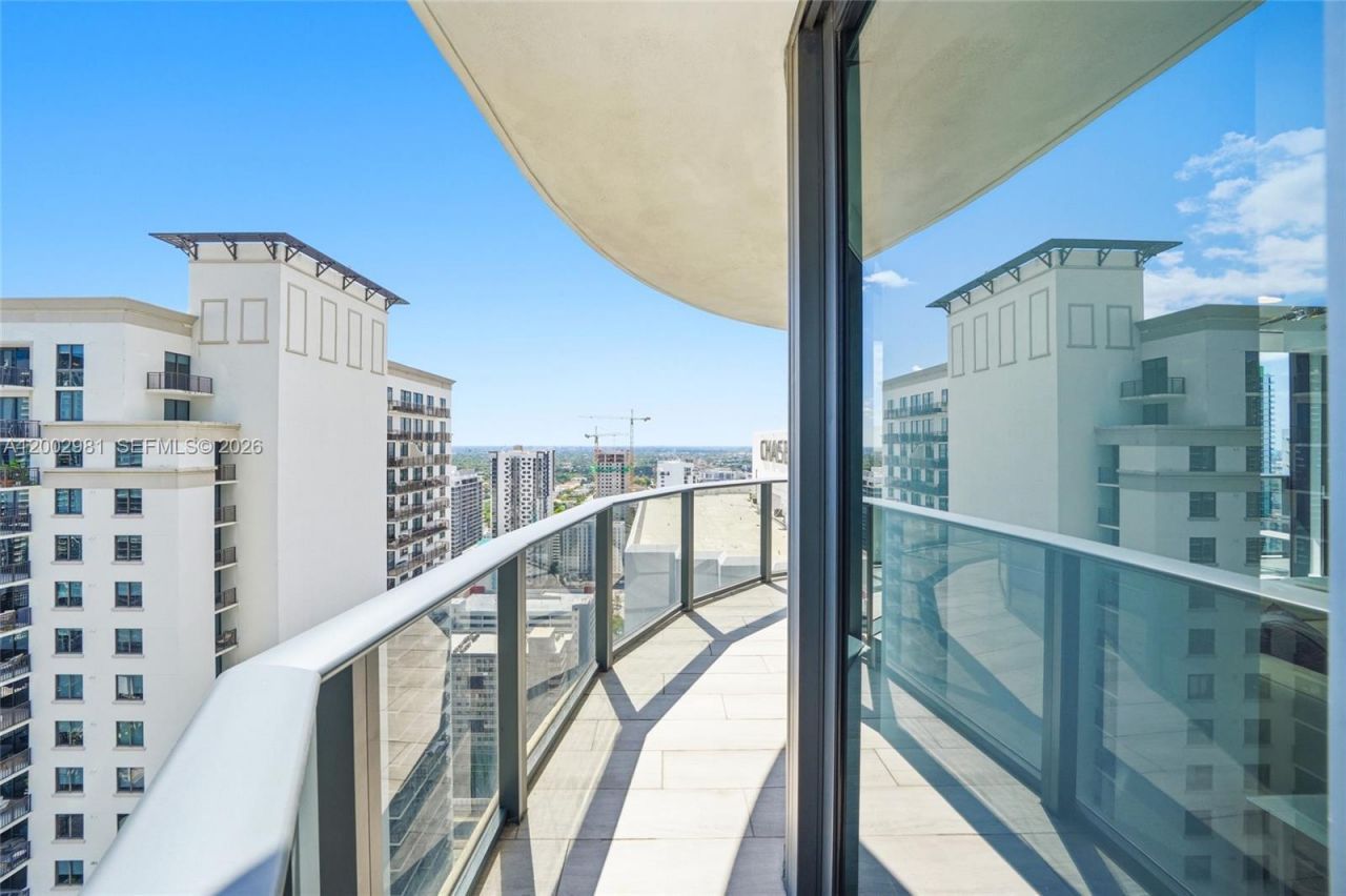 55 SW 9th St, Unit 3106, Miami, FL 33130 Photo
