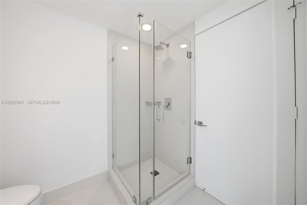 55 SW 9th St, Unit 3106, Miami, FL 33130 Photo