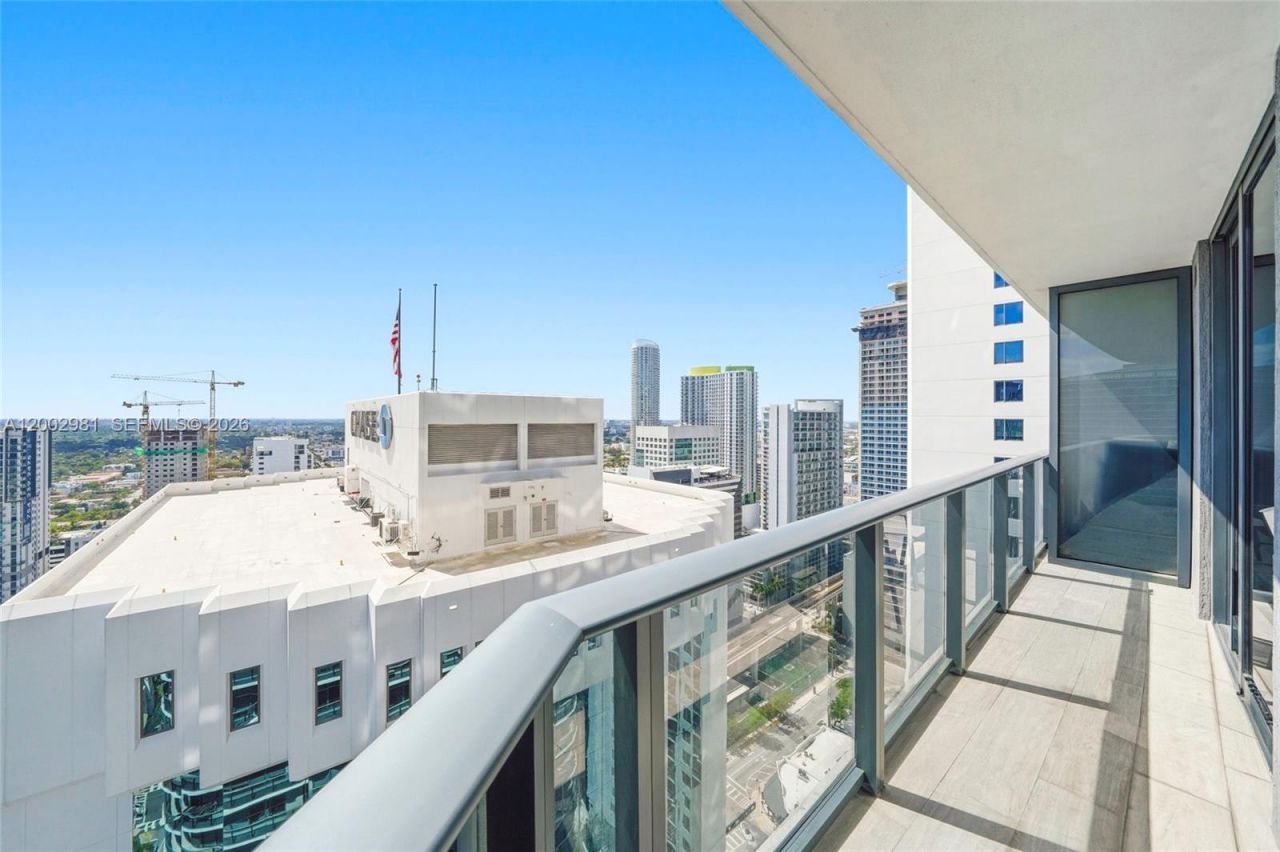 55 SW 9th St, Unit 3106, Miami, FL 33130 Photo