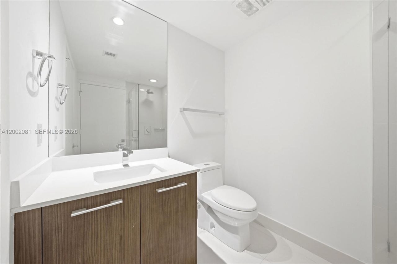 55 SW 9th St, Unit 3106, Miami, FL 33130 Photo