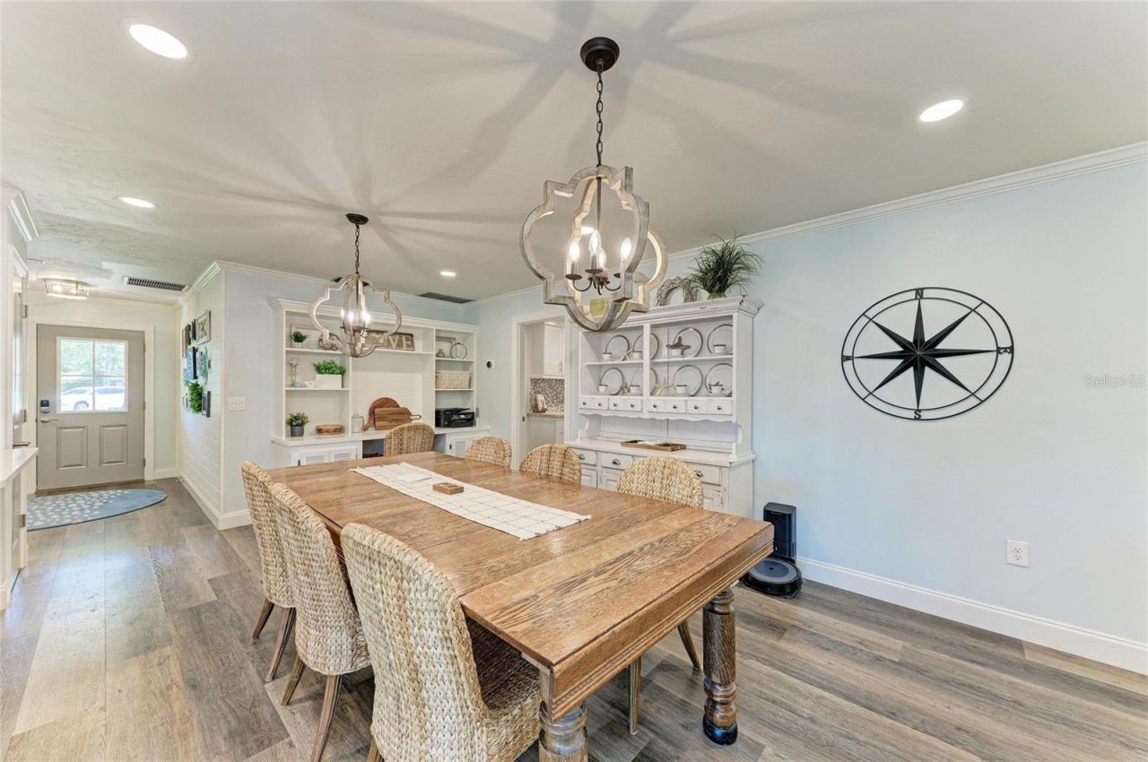 1907 37th Street W, Bradenton, FL 34205 Photo