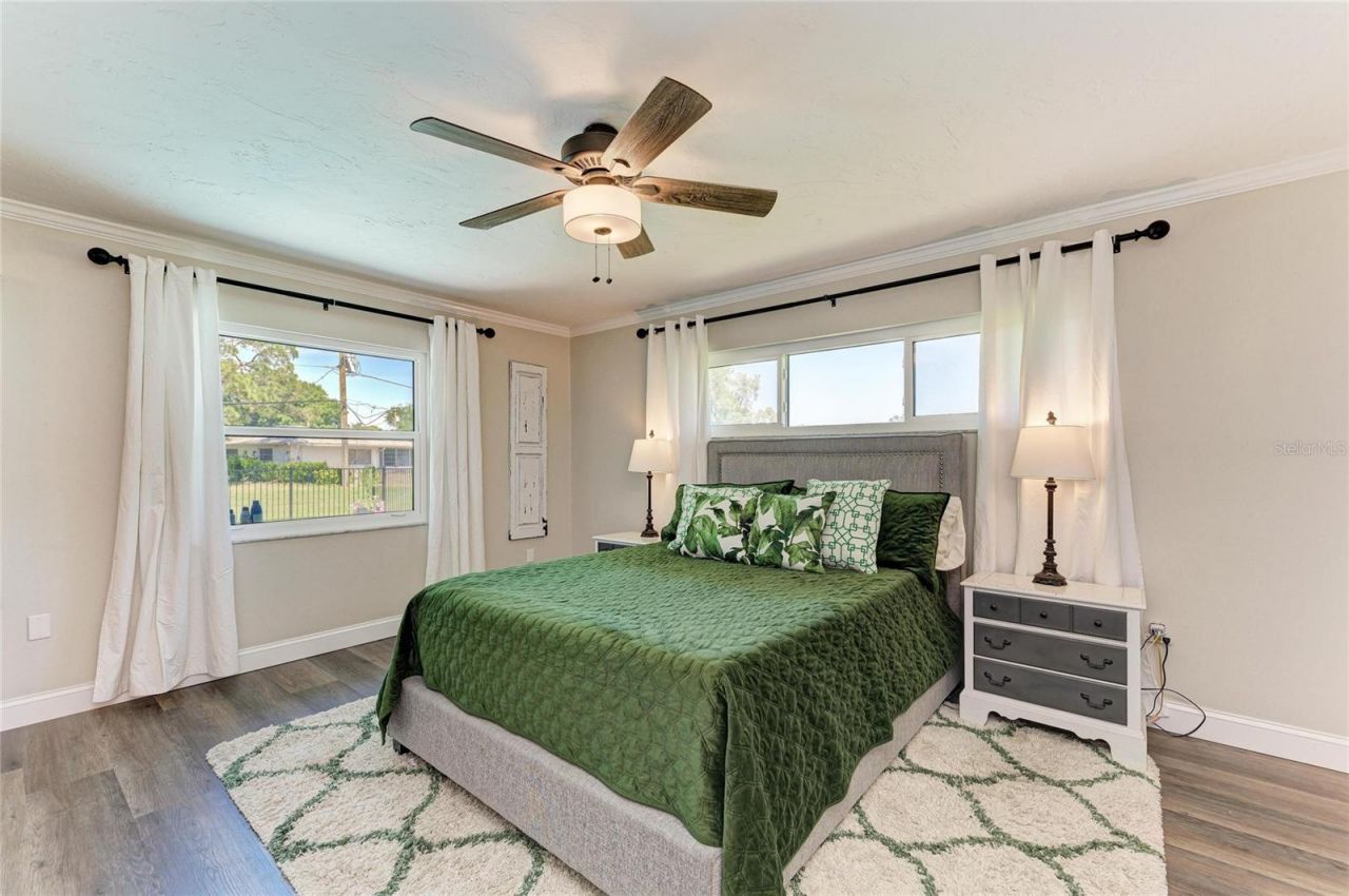 1907 37th Street W, Bradenton, FL 34205 Photo