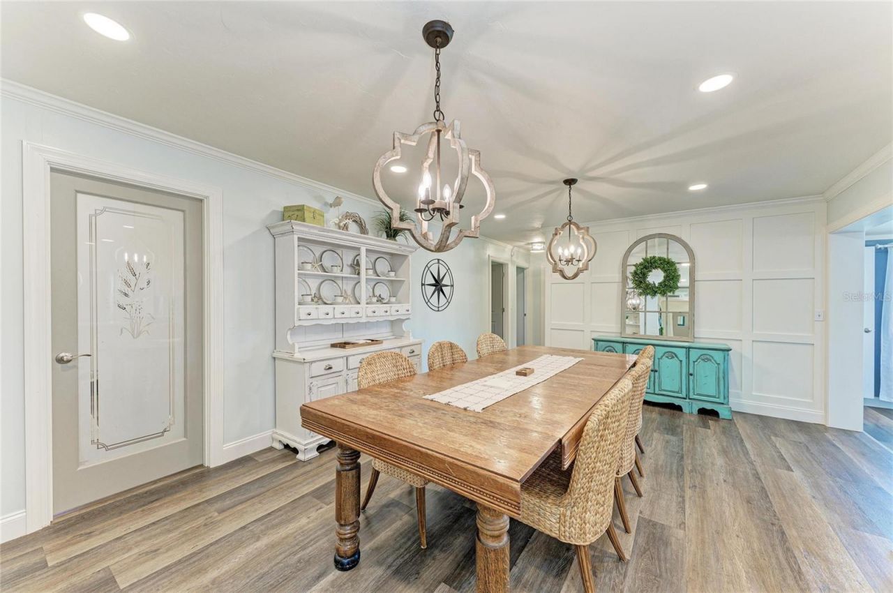 1907 37th Street W, Bradenton, FL 34205 Photo