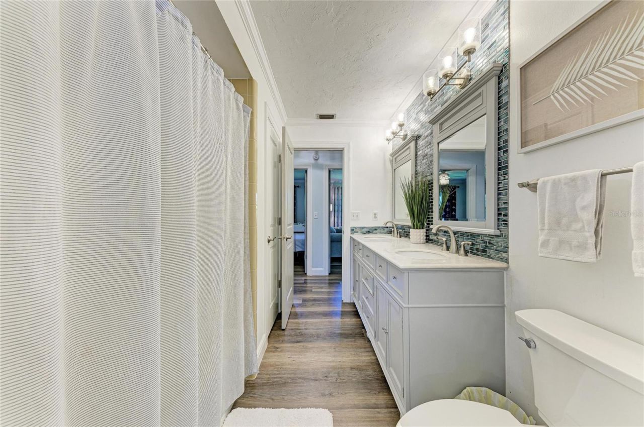 1907 37th Street W, Bradenton, FL 34205 Photo