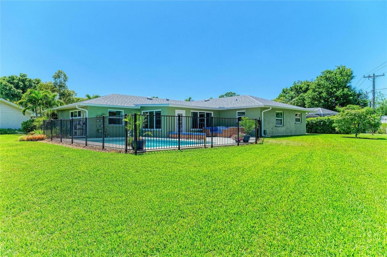 1907 37th Street W, Bradenton, FL 34205 Photo