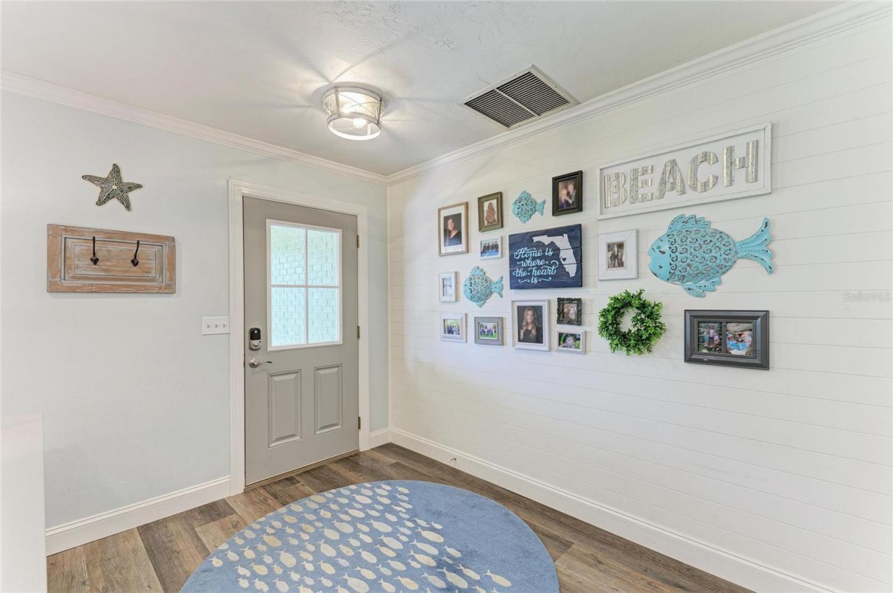 1907 37th Street W, Bradenton, FL 34205 Photo