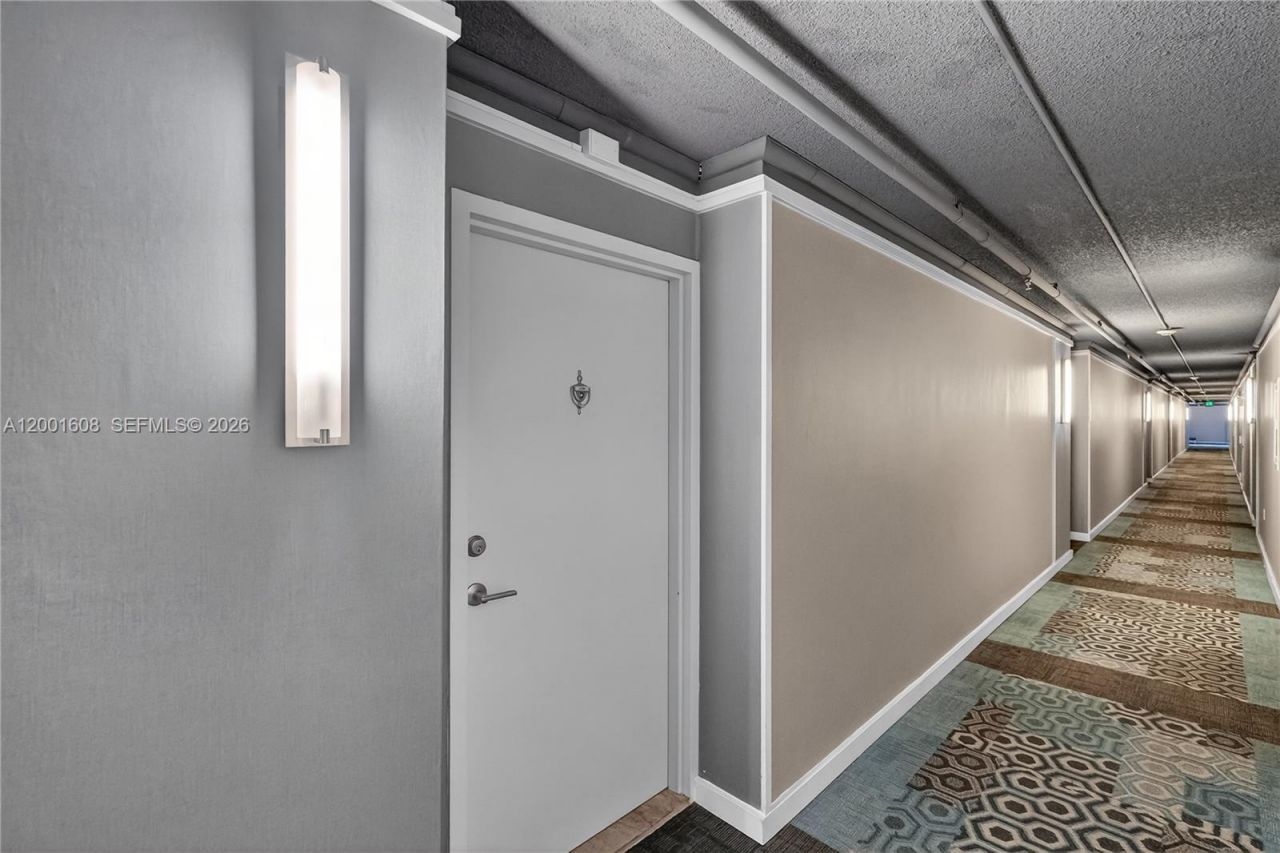 600 NE 36th St , Unit 1220, Miami, FL 33137 Photo