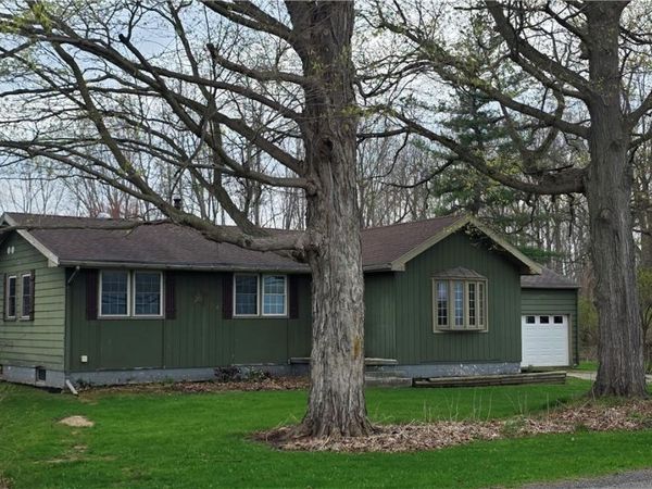 1768 Lewiston Road , Basom, NY 14013