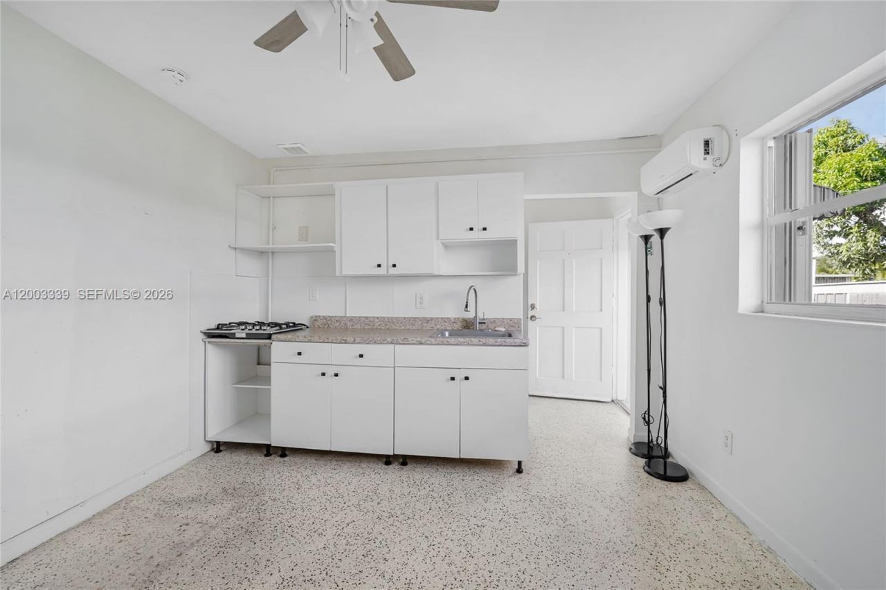 175 E 45th St , Hialeah, FL 33013 Photo