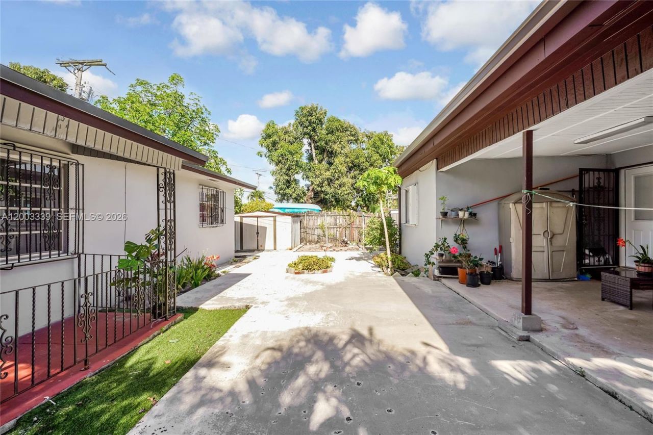 175 E 45th St , Hialeah, FL 33013 Photo