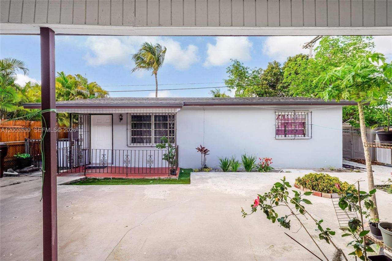 175 E 45th St , Hialeah, FL 33013 Photo