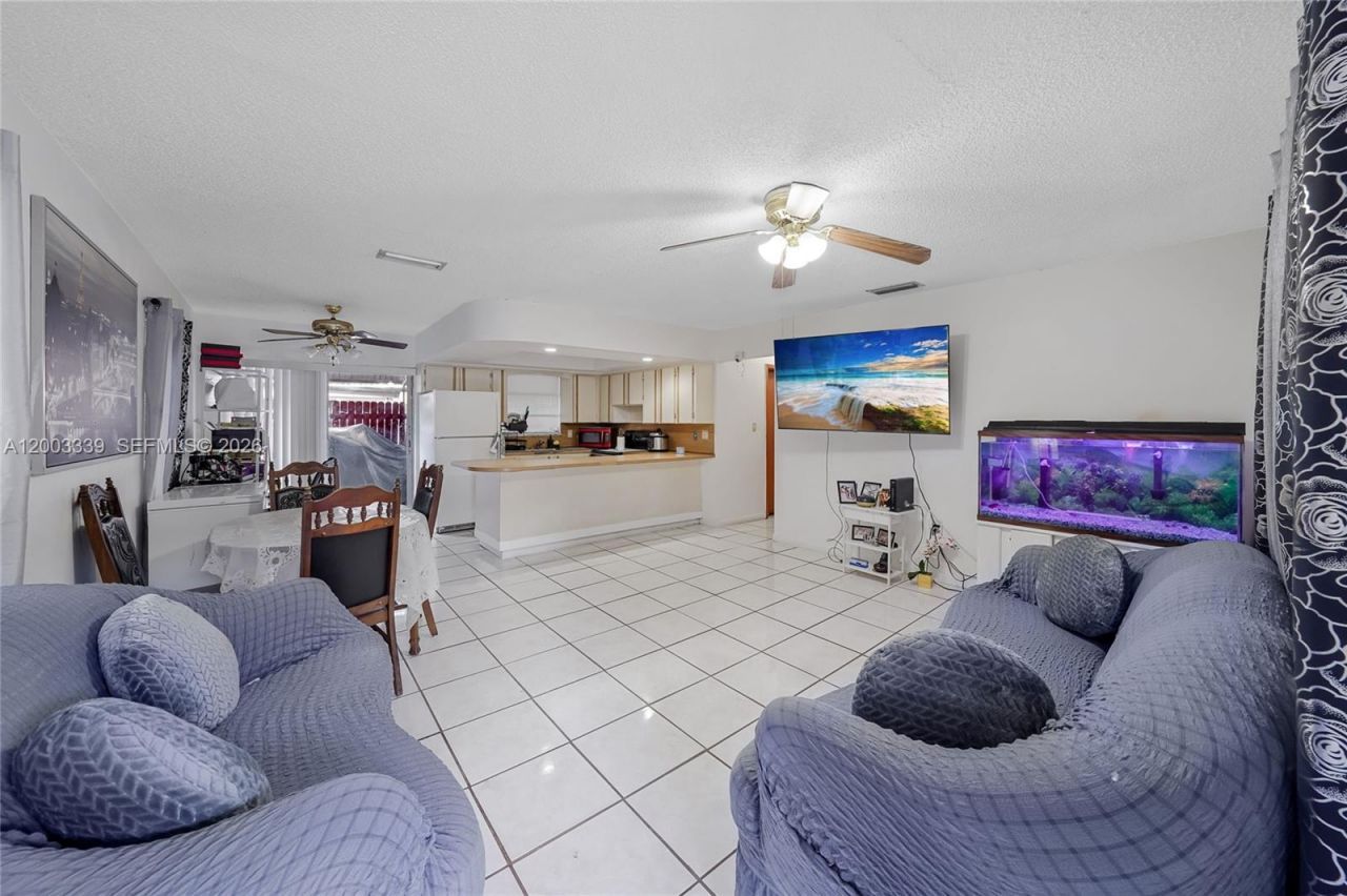 175 E 45th St , Hialeah, FL 33013 Photo