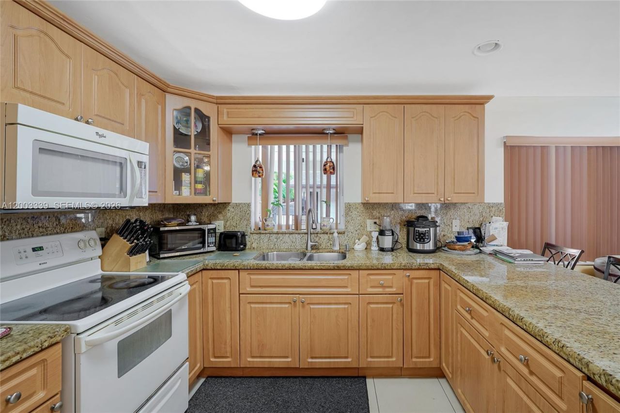 175 E 45th St , Hialeah, FL 33013 Photo