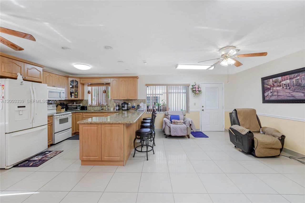 175 E 45th St , Hialeah, FL 33013 Photo