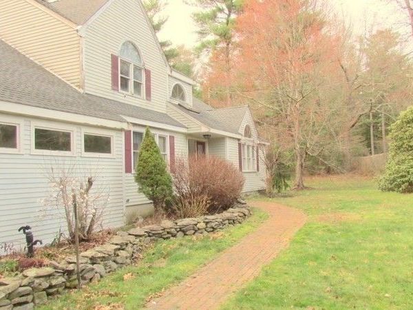 75 Holly Lane, Bridgewater, MA 02324