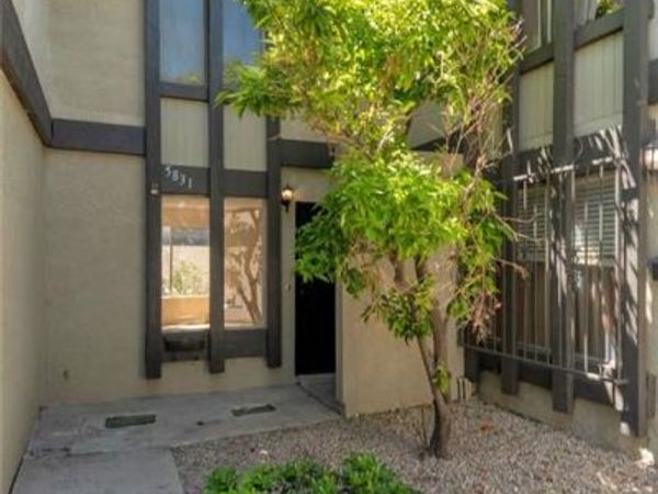 5831 Bromley Avenue, Las Vegas, NV 89107